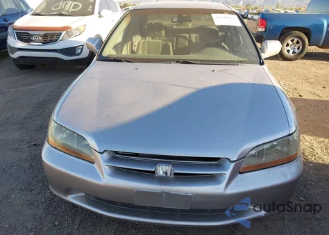 1999 Honda Accord Lx z USA, uszkodzony, nr VIN 1HGCG5649XA159539